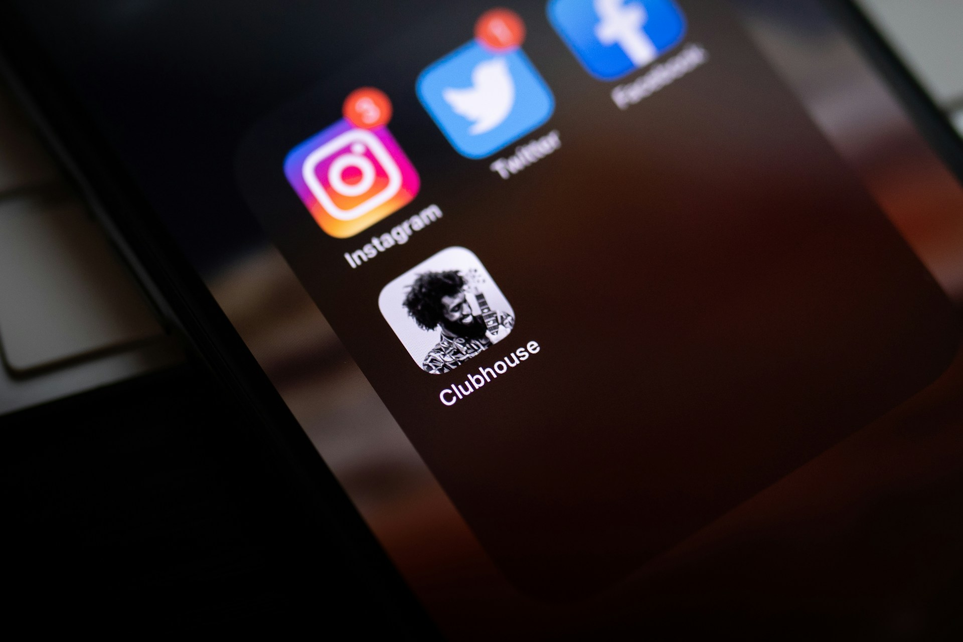 De aanwezigheid van Nederlandse merken op Instagram en TikTok vergroten: effectieve strategieën